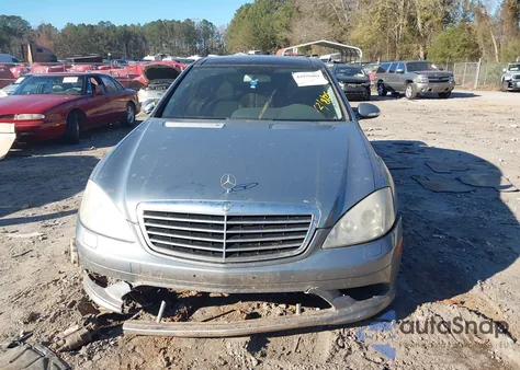 2008 Mercedes-Benz S 550 4Matic z USA, uszkodzony, nr VIN WDDNG86X08A182511